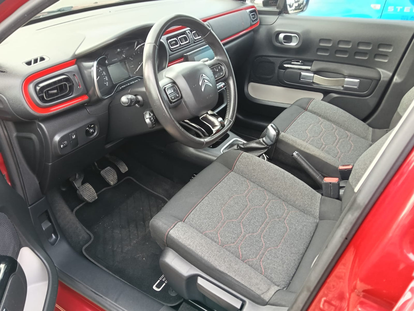 CITROEN C3 1.2 PURETECH SHINE