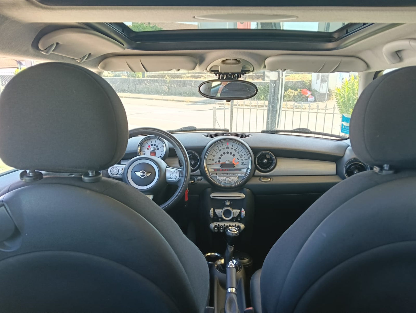 MINI 1.6 COOPER D